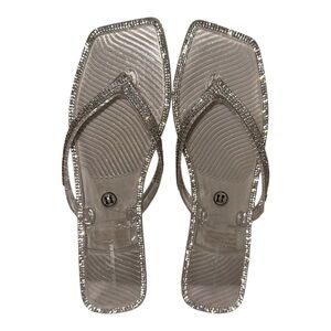 NIB LAUREN LORRAINE Clear Flip Flop Sandals with‎ Rhinestones - 11